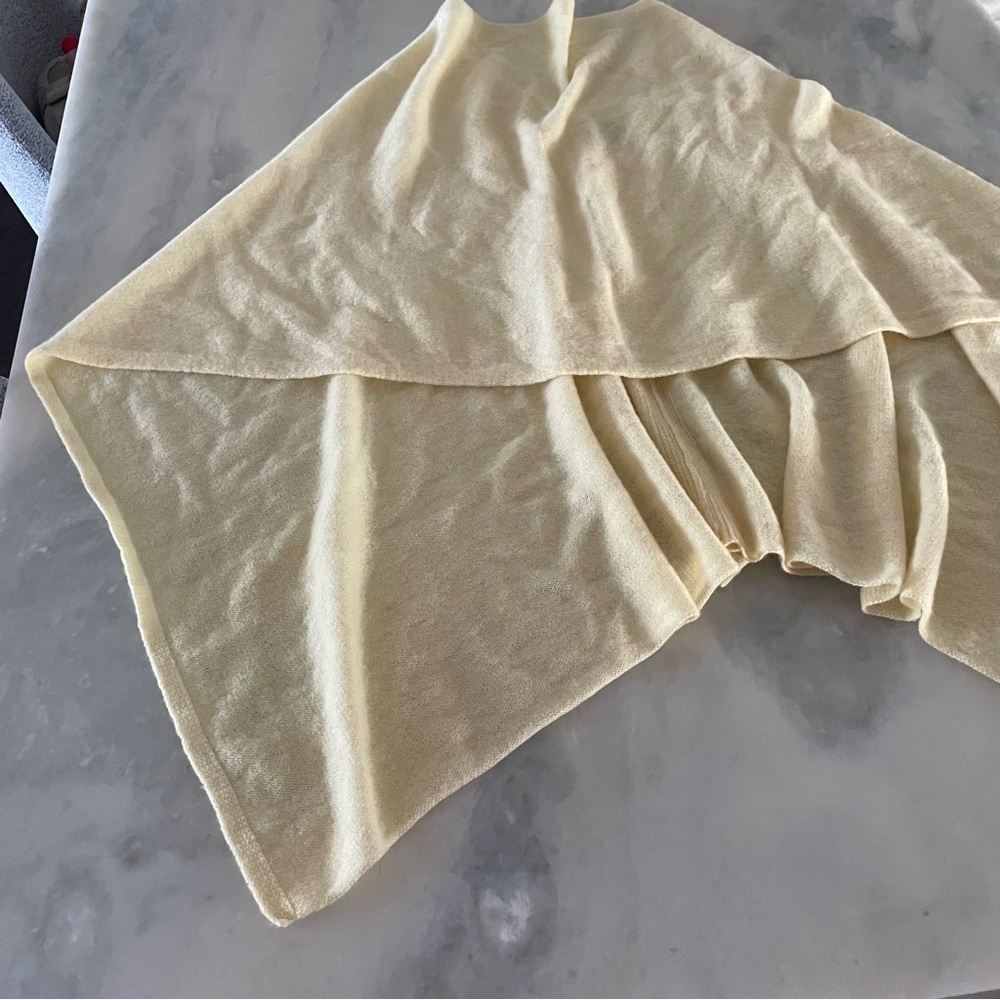 Alashan 100% Cashmere Elegant Yellow Cozy Chic Shawl Poncho OS - Picture 3 of 7
